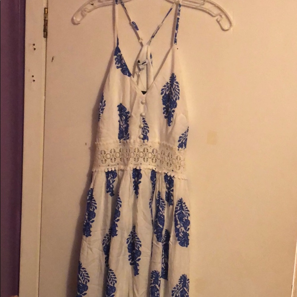 Perfect print summer dress.